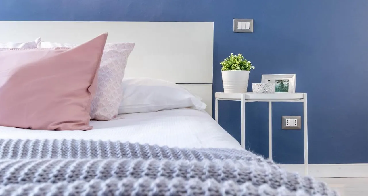 Appartamento Joivy Vibrant Flat For 4 Near Parks, In Navigli Milano 0*,  Italia